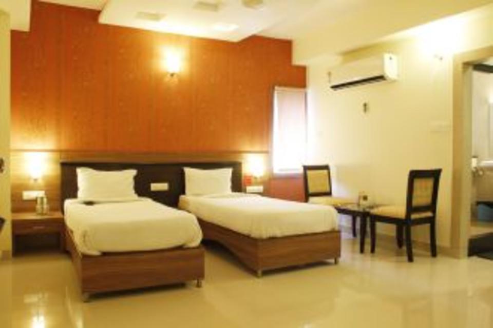 Hotel Shilpa Regency Kottarakara Exterior photo